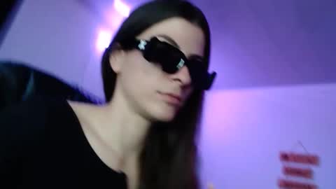 Snapshot of mariel_sins21 chatting on 8, 2, 2025 Mariie online show from 8, 2, 2025