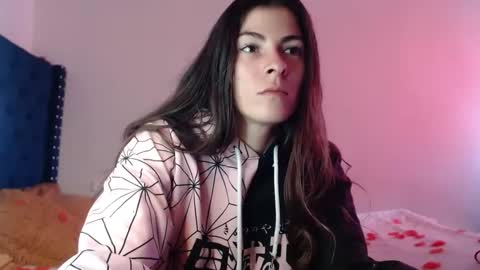 Snapshot of mariel_sins21 chatting on 1, 3, 2025 Mariie online show from 1, 3, 2025