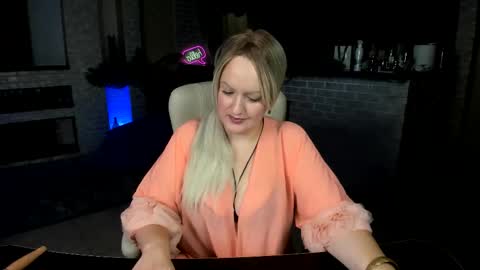 Snapshot of mariemlui chatting on 17, 9, 2025 mariemlui online show from 17, 9, 2025