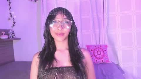 Luna Dulk online show from 15, 9, 2025