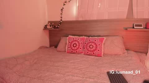 Luna Dulk online show from 1, 11, 2025