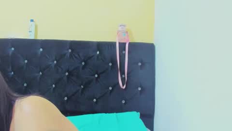 Snapshot of marilyn_garcia chatting on 14, 12, 2024 MARILYN SEXY online show from 14, 12, 2024