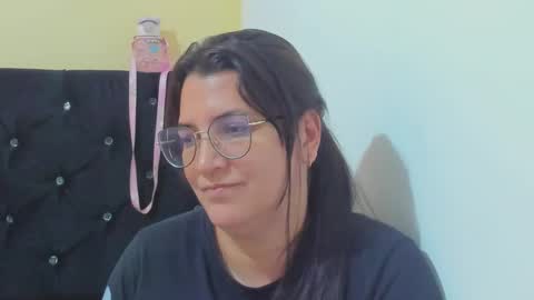 Snapshot of marilyn_garcia chatting on 14, 12, 2024 MARILYN SEXY online show from 14, 12, 2024