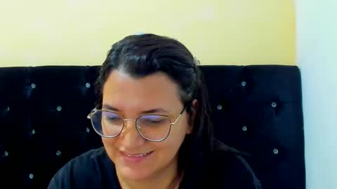 Snapshot of marilyn_garcia chatting on 19, 12, 2024 MARILYN SEXY online show from 19, 12, 2024