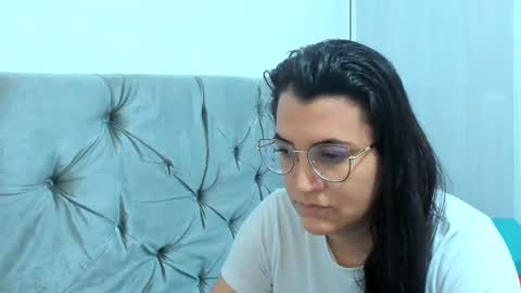 Snapshot of marilyn_garcia chatting on 19, 1, 2025 MARILYN SEXY online show from 19, 1, 2025