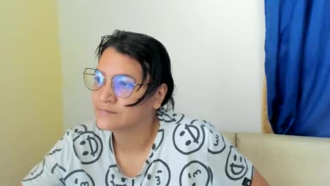 Snapshot of marilyn_garcia chatting on 11, 2, 2025 MARILYN SEXY online show from 11, 2, 2025