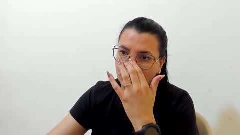 Snapshot of marilyn_garcia chatting on 8, 11, 2025 MARILYN SEXY online show from 8, 11, 2025