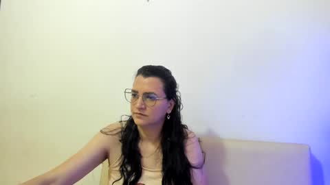 Snapshot of marilyn_garcia chatting on 23, 2, 2026 MARILYN SEXY online show from 23, 2, 2026