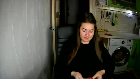 MarinettaQhot online show from 27, 12, 2024