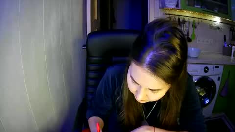 MarinettaQhot online show from 28, 12, 2024