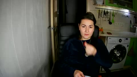 MarinettaQhot online show from 29, 12, 2024