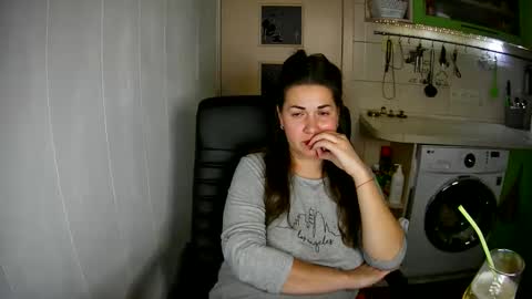 MarinettaQhot online show from 20, 1, 2025