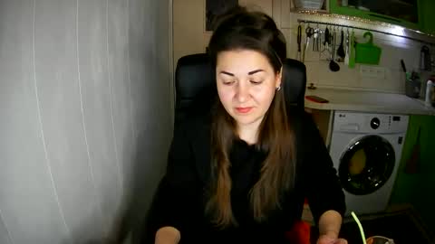 MarinettaQhot online show from 2, 2, 2025
