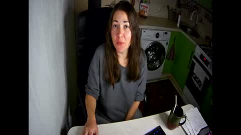 MarinettaQhot online show from 2, 10, 2025