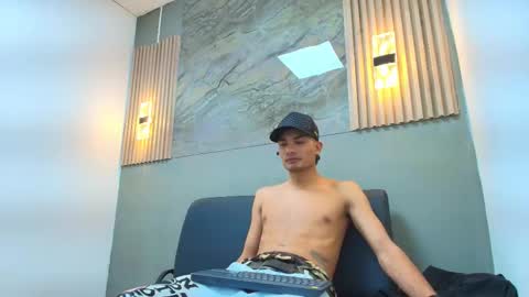 mario_collinss online show from 16, 2, 2026