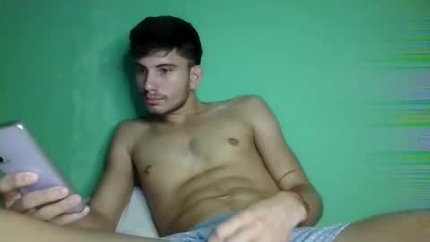 Snapshot of mariobrosss517470 chatting on 4, 1, 2025 mariobrosss517470 online show from 4, 1, 2025