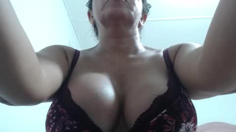 Snapshot of mariska_69 chatting on 23, 11, 2025 mariska_69 online show from 23, 11, 2025