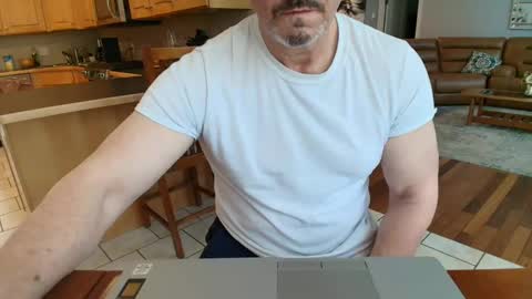 Mark online show from 25, 2, 2025