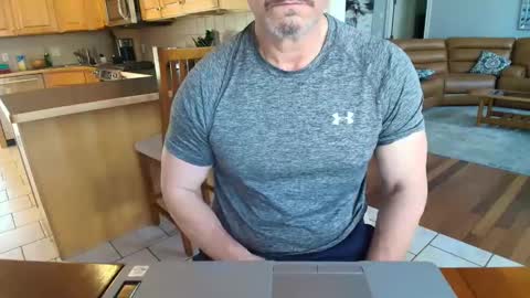Mark online show from 25, 2, 2025