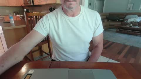 Mark online show from 6, 10, 2025