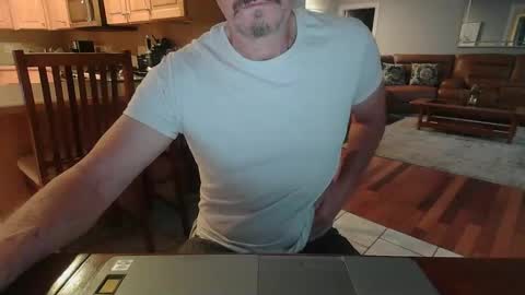 Mark online show from 15, 10, 2025