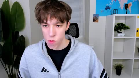 Snapshot of mark_branston chatting on 27, 3, 2026 Mark online show from 27, 3, 2026