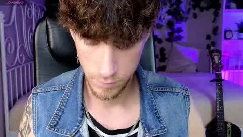 Snapshot of mark_caron chatting on 12, 10, 2025 mark_caron online show from 12, 10, 2025