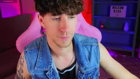 Snapshot of mark_caron chatting on 19, 10, 2025 mark_caron online show from 19, 10, 2025