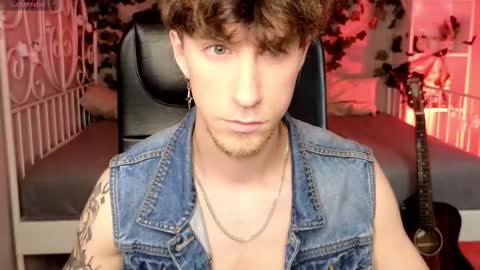 Snapshot of mark_caron chatting on 23, 10, 2025 mark_caron online show from 23, 10, 2025