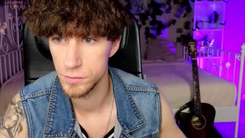 Snapshot of mark_caron chatting on 2, 11, 2025 mark_caron online show from 2, 11, 2025