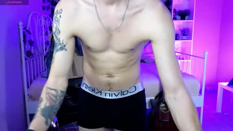 Snapshot of mark_caron chatting on 6, 11, 2025 mark_caron online show from 6, 11, 2025