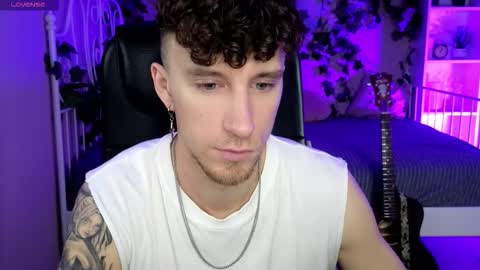 Snapshot of mark_caron chatting on 13, 11, 2025 mark_caron online show from 13, 11, 2025