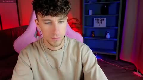 Snapshot of mark_caron chatting on 23, 11, 2025 mark_caron online show from 23, 11, 2025