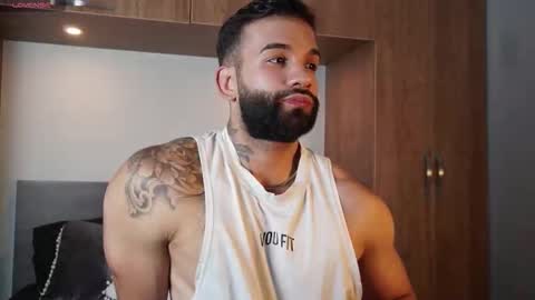 Mark online show from 15, 9, 2025