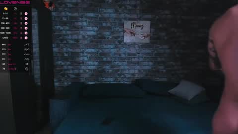 Mark online show from 12, 10, 2025