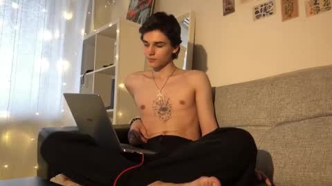 Snapshot of mark_romal chatting on 28, 10, 2025 Mark online show from 28, 10, 2025