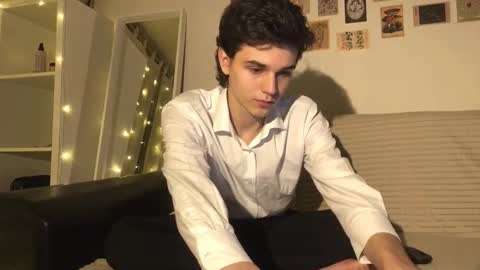 Snapshot of mark_romal chatting on 4, 11, 2025 Mark online show from 4, 11, 2025