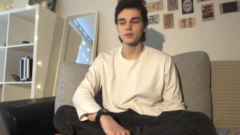 Snapshot of mark_romal chatting on 12, 11, 2025 Mark online show from 12, 11, 2025