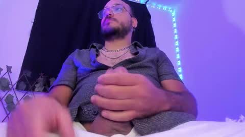 Snapshot of markwolfe1 chatting on 30, 10, 2025 Mark  online show from 30, 10, 2025