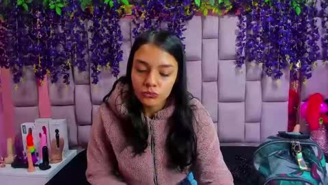 Snapshot of marlyanal chatting on 7, 1, 2025 Marly Anal online show from 7, 1, 2025