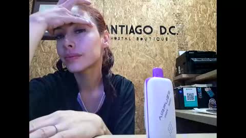 Snapshot of marlynmartinez chatting on 18, 12, 2025 marynmartinez online show from 18, 12, 2025