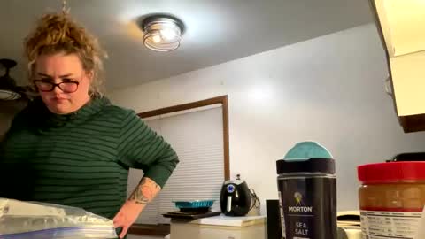 maroon_moon online show from 21, 2, 2025