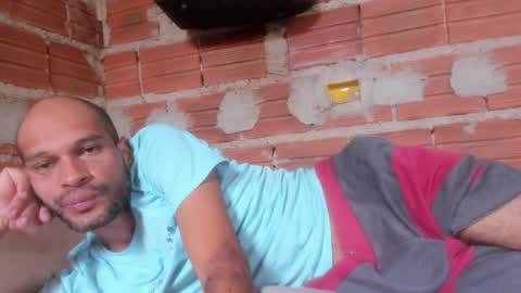 MAX online show from 9, 1, 2025