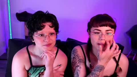 Snapshot of marsdoll chatting on 18, 10, 2025 Marsdoll online show from 18, 10, 2025