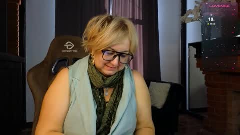 marta_wils online show from 25, 10, 2025