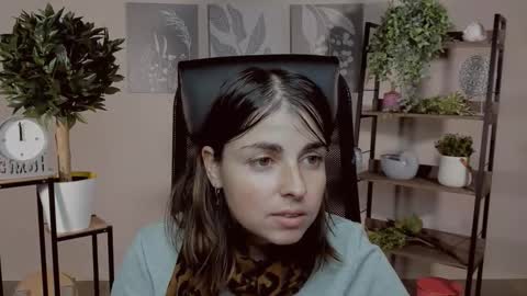 martaedams online show from 4, 12, 2025