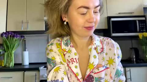 Snapshot of martaluna_ chatting on 10, 3, 2026 Marta online show from 10, 3, 2026