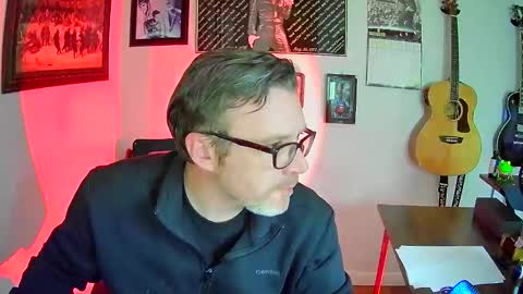 Snapshot of martcb1313 chatting on 22, 10, 2025 martcb1313 online show from 22, 10, 2025