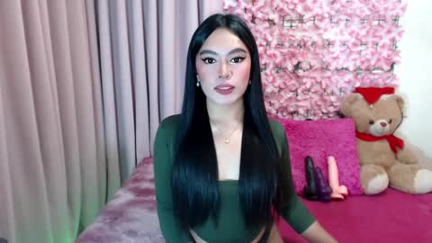 Snapshot of martha_fox chatting on 19, 12, 2024 DONT FORGET TO FOLLOW ME AND GIVE ME A THUMBS UP GUYS- martha online show from 19, 12, 2024