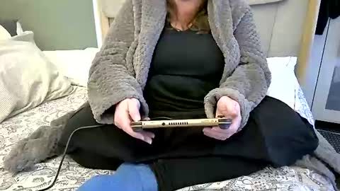 Snapshot of marthabriest chatting on 30, 10, 2025 Martha online show from 30, 10, 2025